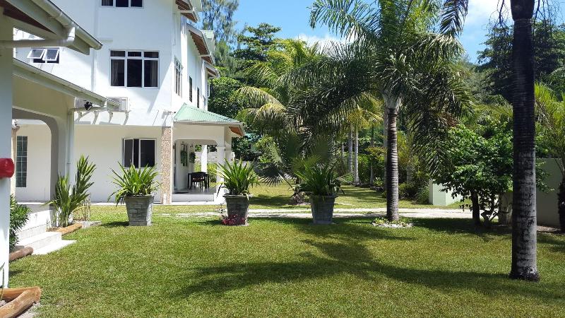 La Modestie Villa image