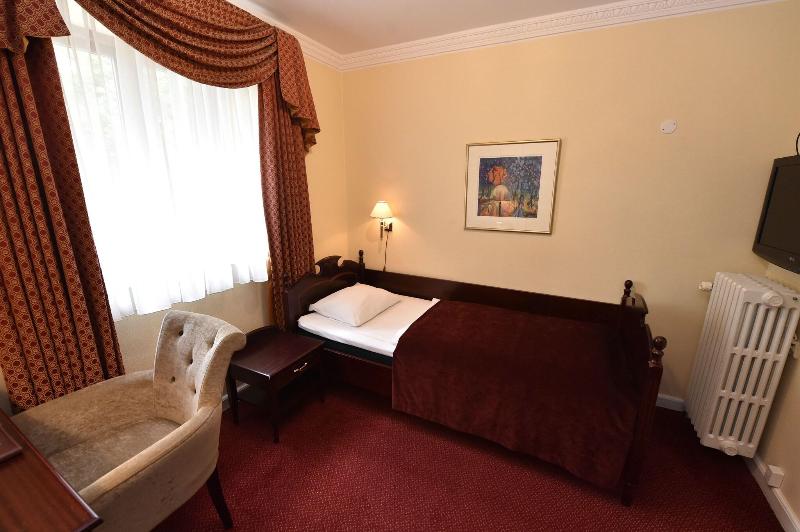 Hotel Amerika image