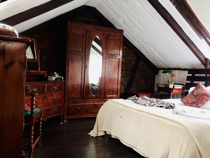 Harfield Guest Villa image