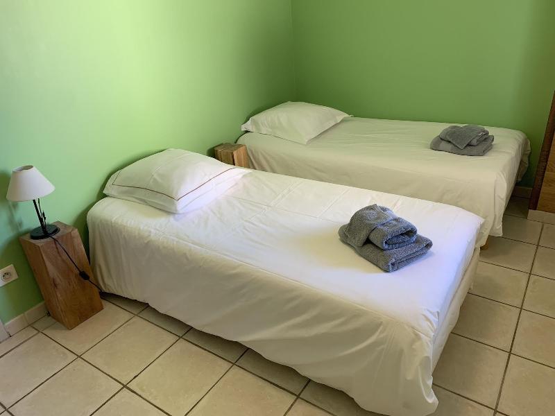 Puravida Lodge & Apparts image