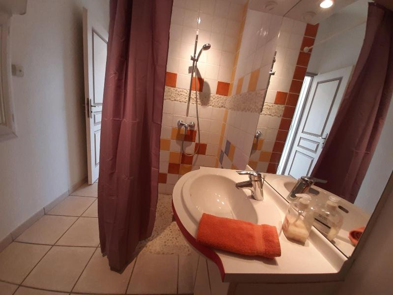 Puravida Lodge & Apparts image