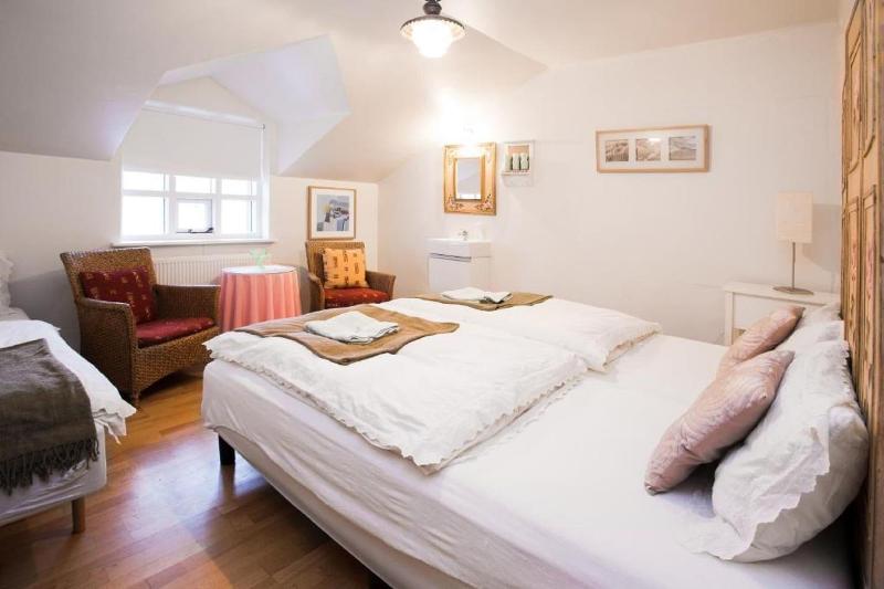 Guesthouse Flúðir - Grund image