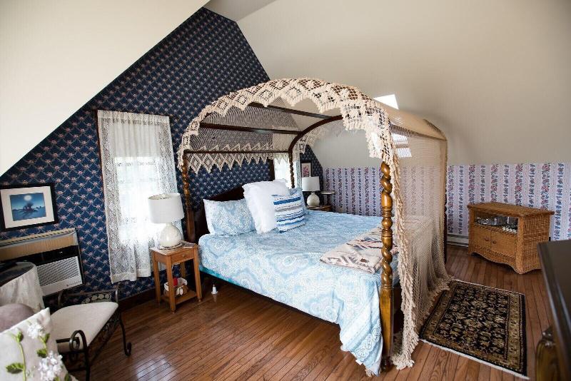 Gardenview Bed And Breakfast image