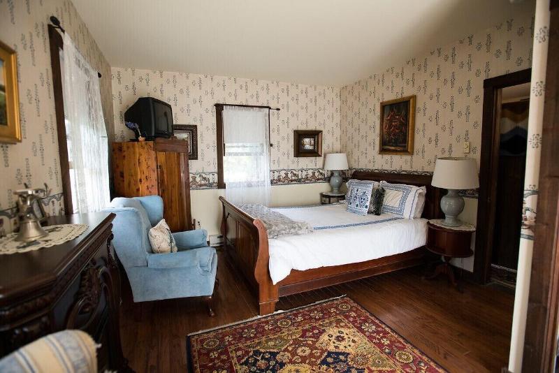 Gardenview Bed And Breakfast image