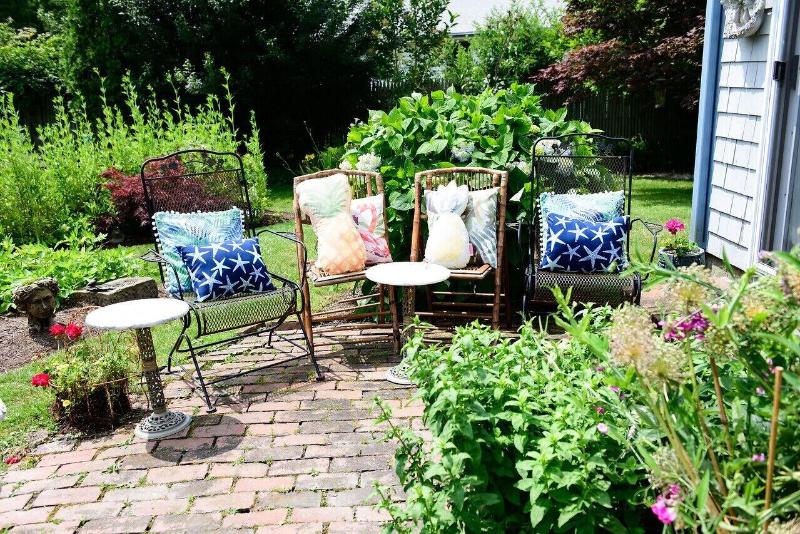 Gardenview Bed And Breakfast image