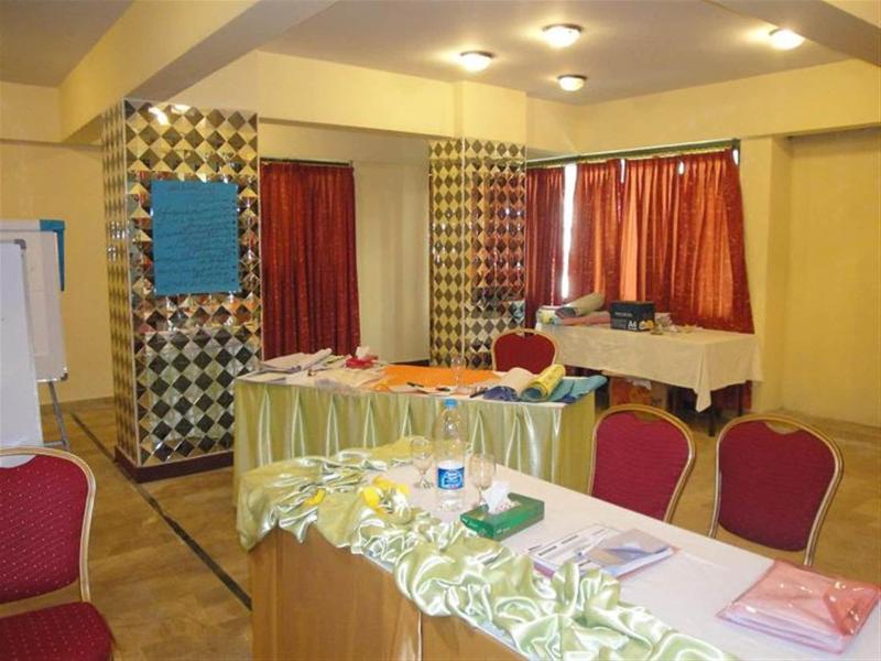 Hotel Crown Inn image