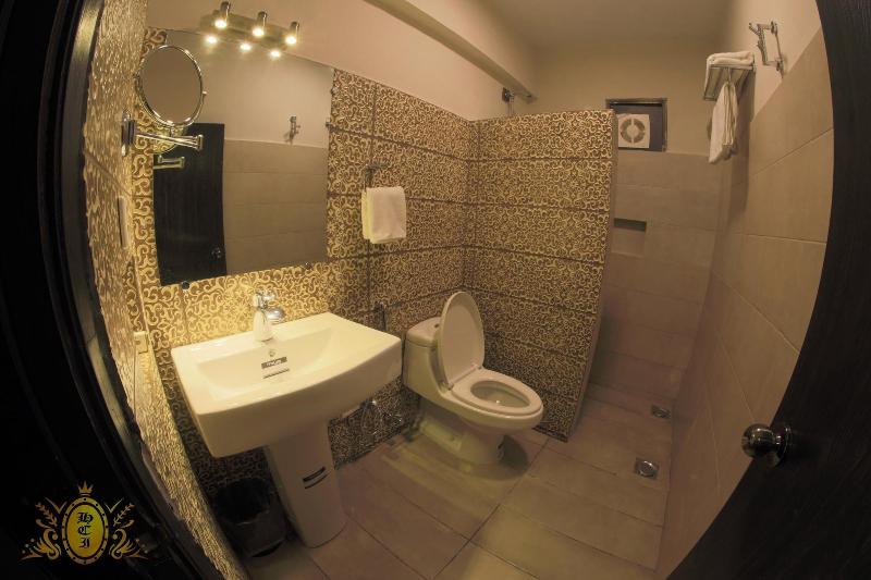 Hotel Crown Inn image