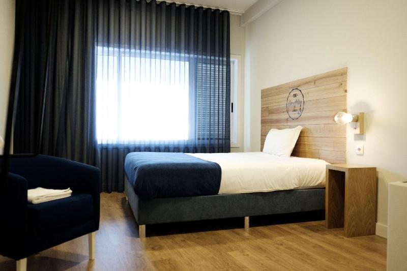 Hi Go Hostel & Suites image