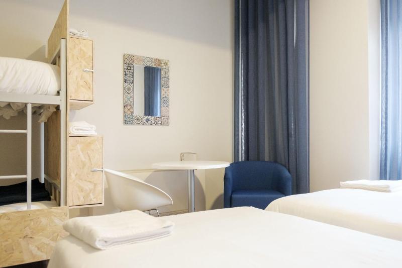 Hi Go Hostel & Suites image
