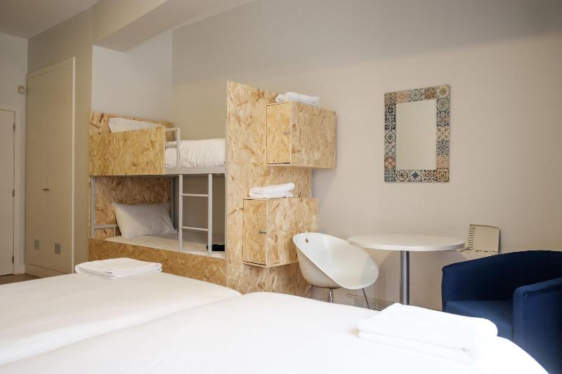Hi Go Hostel & Suites image