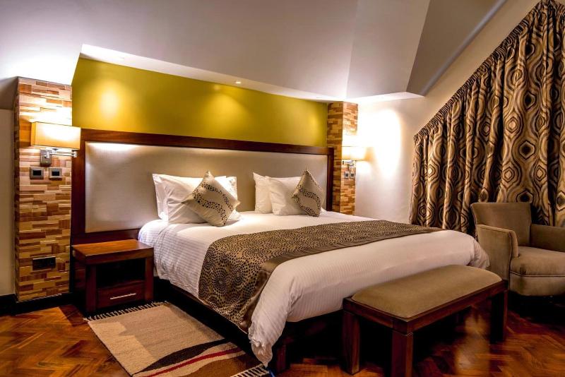 Magna Hotel And Suites image