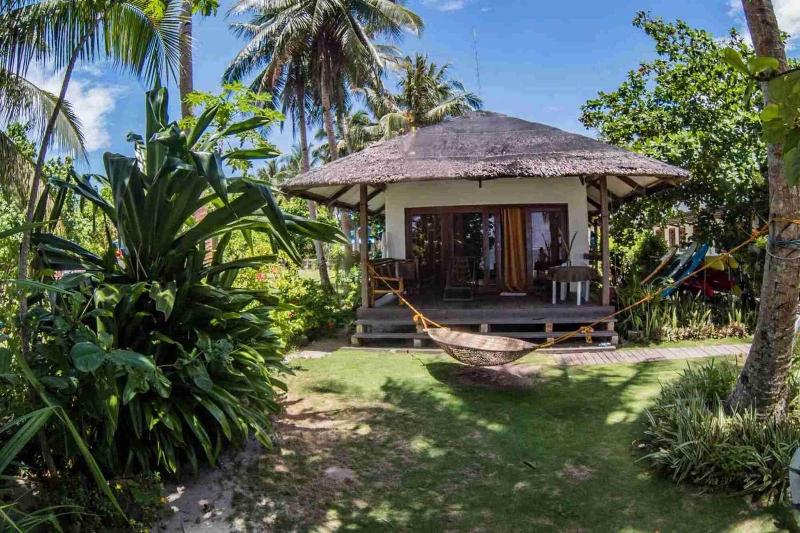 Romantic Beach Villas image