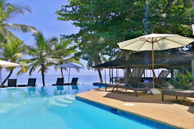 Romantic Beach Villas image