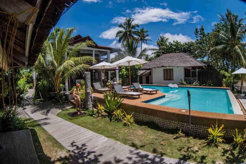 Romantic Beach Villas image