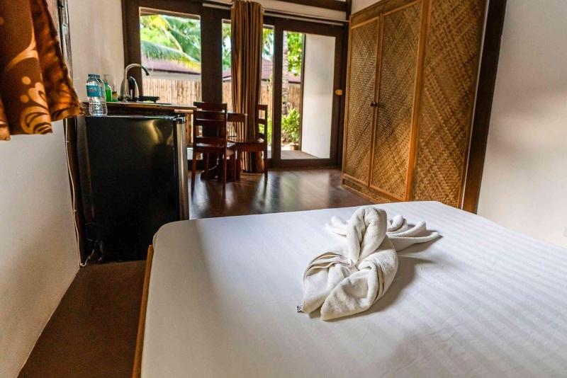 Romantic Beach Villas image
