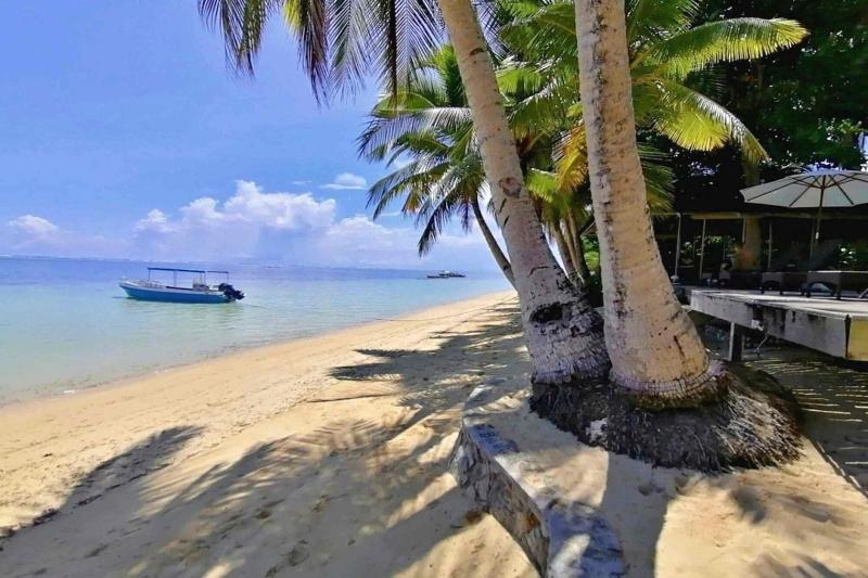 Romantic Beach Villas image