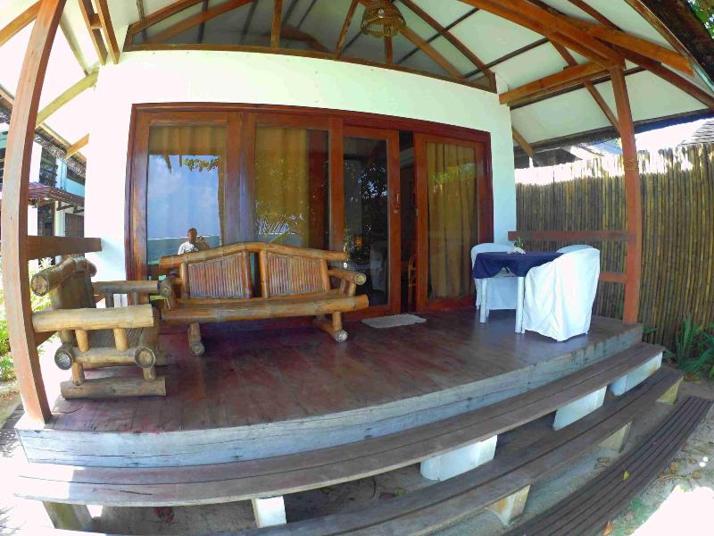 Romantic Beach Villas image