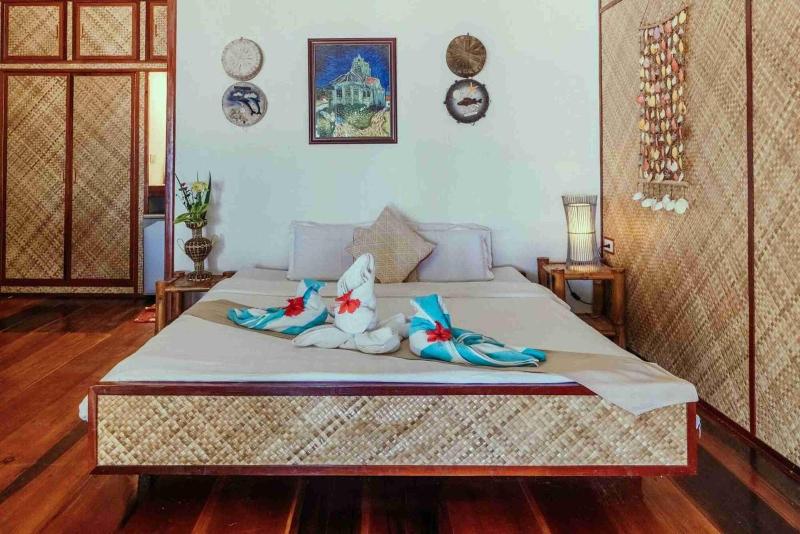 Romantic Beach Villas image