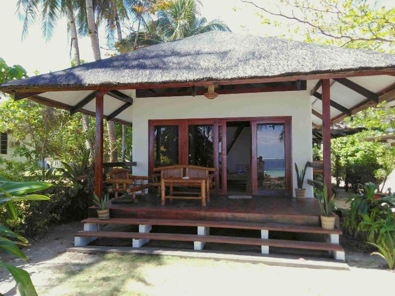 Romantic Beach Villas image