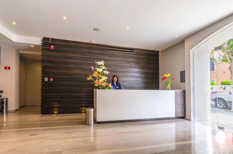 Hotel Zenith image