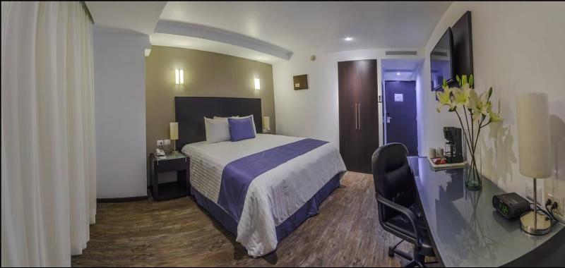Hotel Zenith image