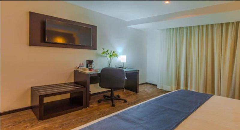 Hotel Zenith image