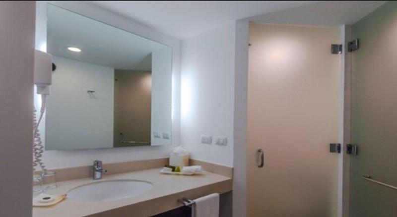 Hotel Zenith image