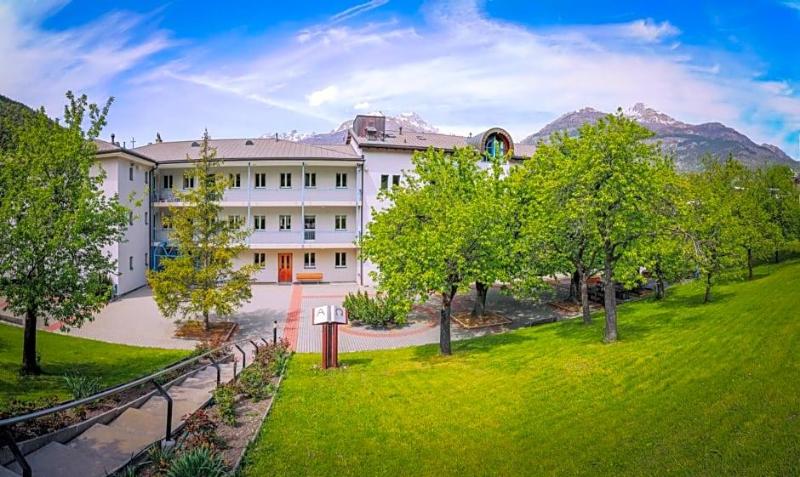 Hotel & Bildungshaus St Jodern image