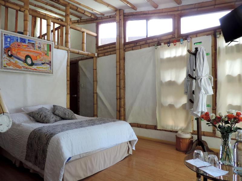 Hostal Colibrí Aeropuerto - Hostel image