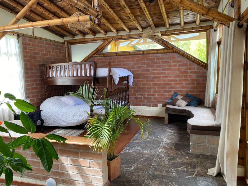 Hostal Colibrí Aeropuerto - Hostel image