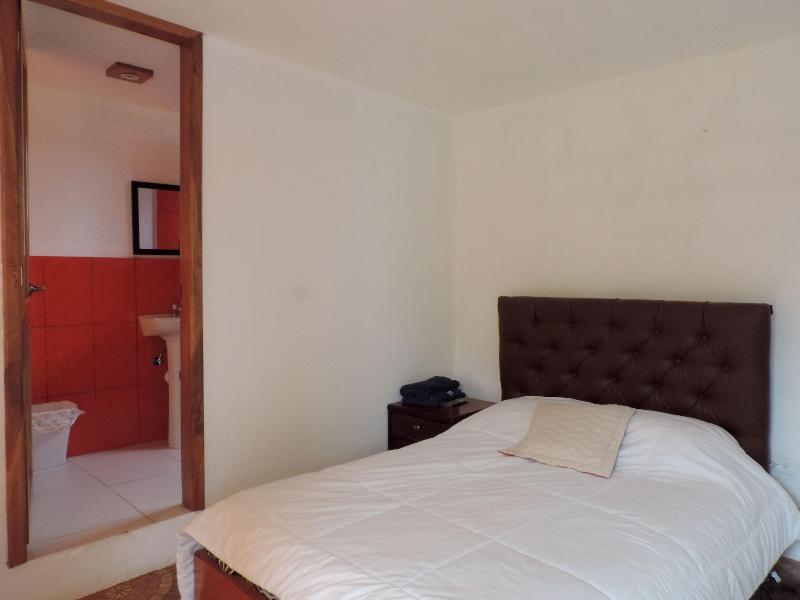 Hostal Colibrí Aeropuerto - Hostel image