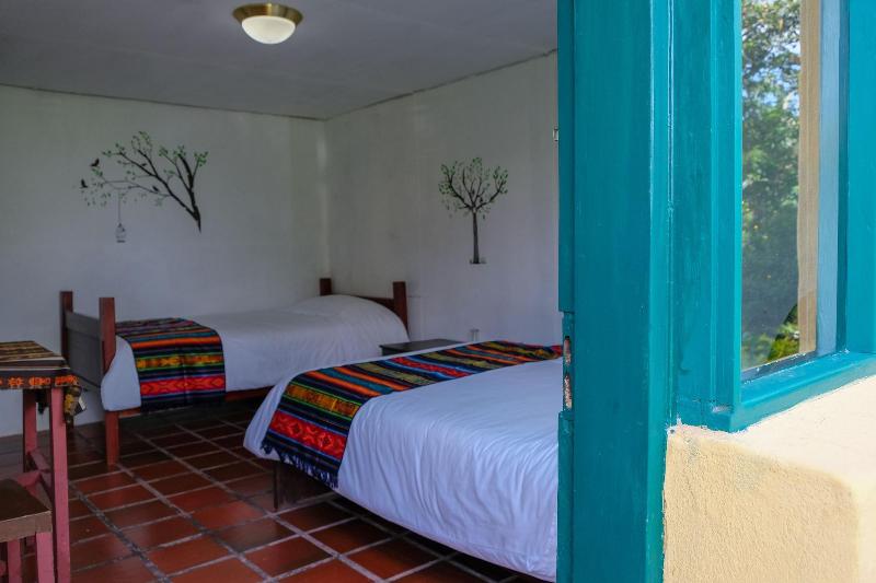 Hostal Colibrí Aeropuerto - Hostel image