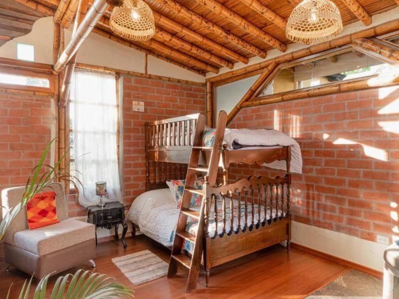 Hostal Colibrí Aeropuerto - Hostel image