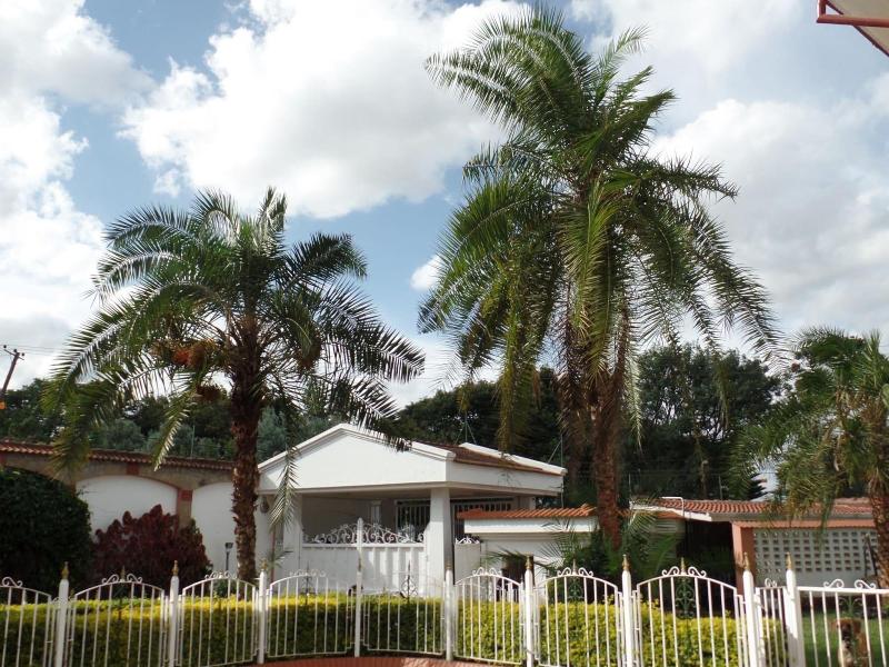 Villa Leone image