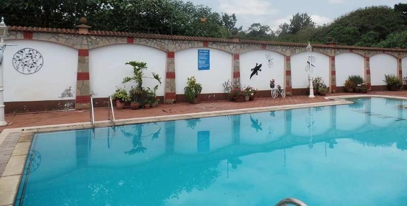 Villa Leone image