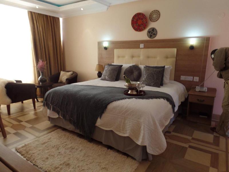 Villa Leone image