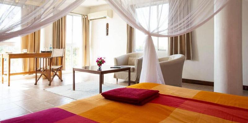 Q-Bar & Guest House image