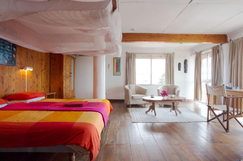 Q-Bar & Guest House image