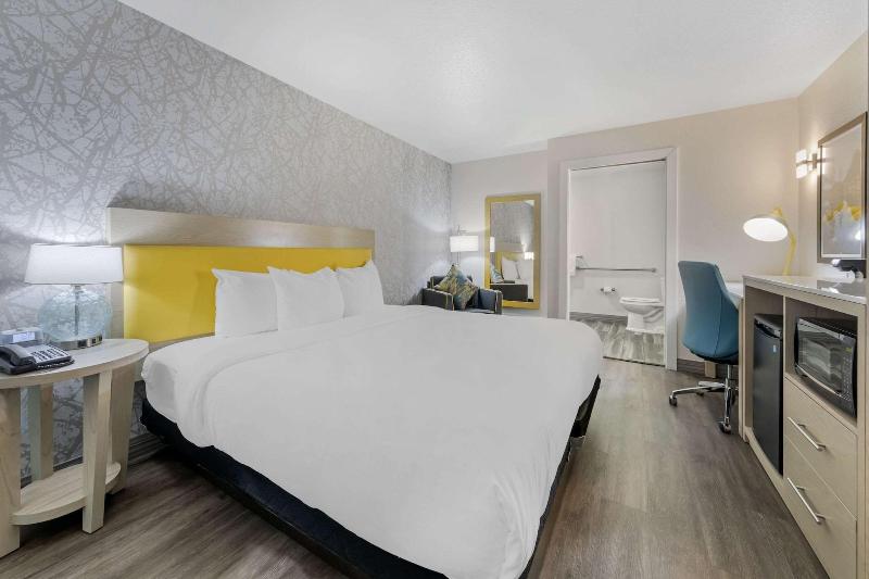 Hillstone Inn image