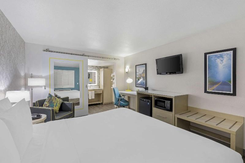 Hillstone Inn image