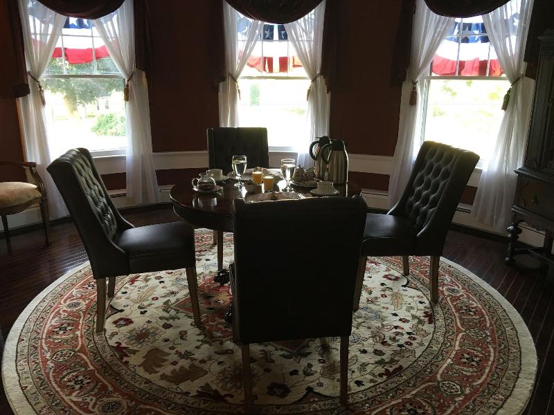 Baldwinsville Bed And Breakfast image