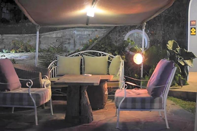Boulevard Inn Mt Meru image