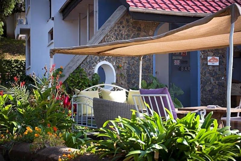 Boulevard Inn Mt Meru image