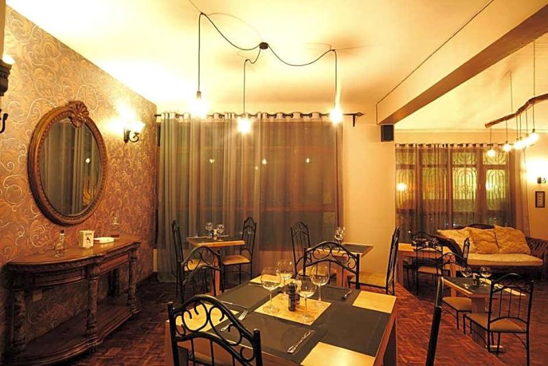 Boulevard Inn Mt Meru image