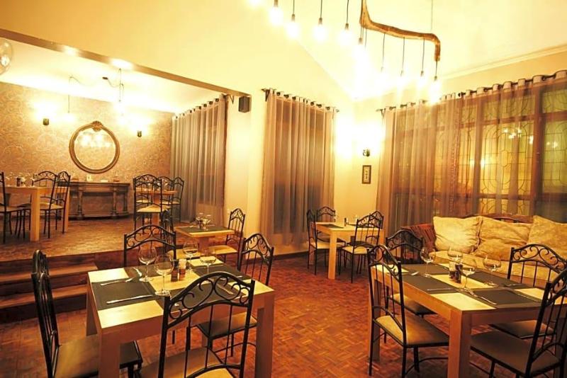 Boulevard Inn Mt Meru image