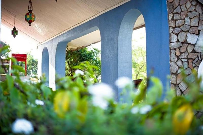 Boulevard Inn Mt Meru image