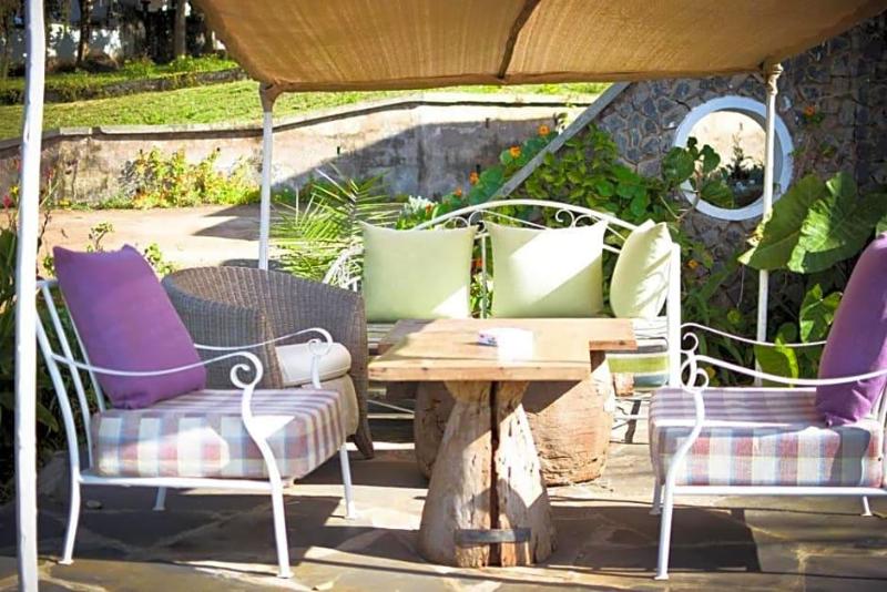 Boulevard Inn Mt Meru image