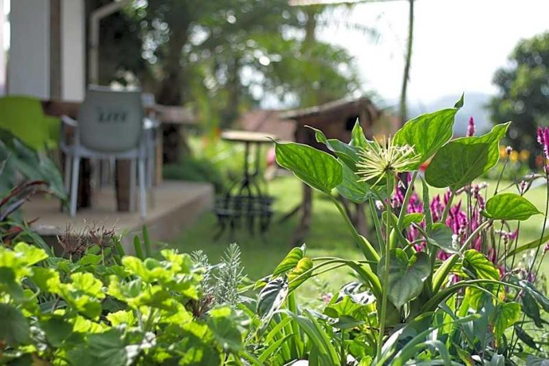 Boulevard Inn Mt Meru image