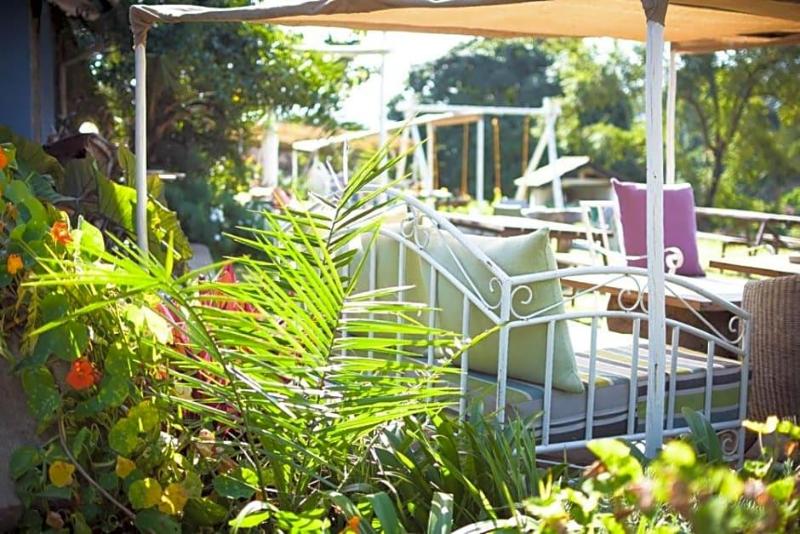 Boulevard Inn Mt Meru image