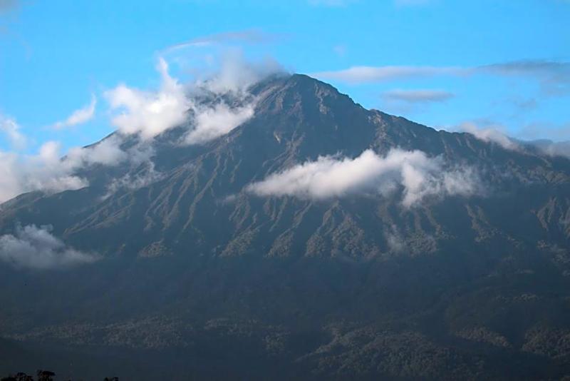 Boulevard Inn Mt Meru image